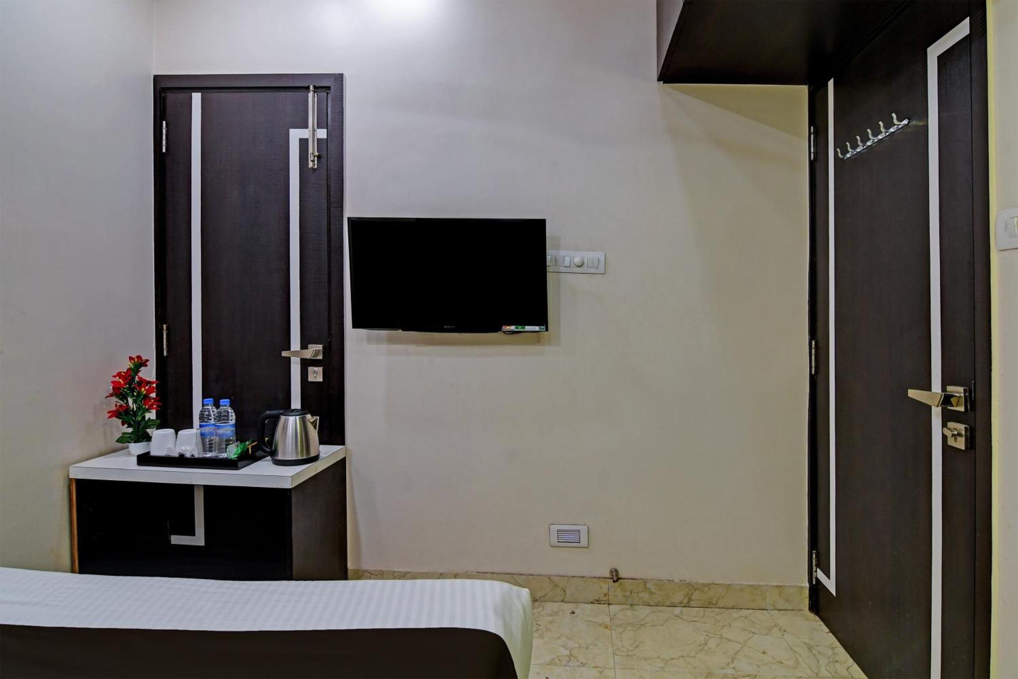 Hotel O Shivaalay Inn Near Newtown Bus Stand Kalkuta Zewnętrze zdjęcie